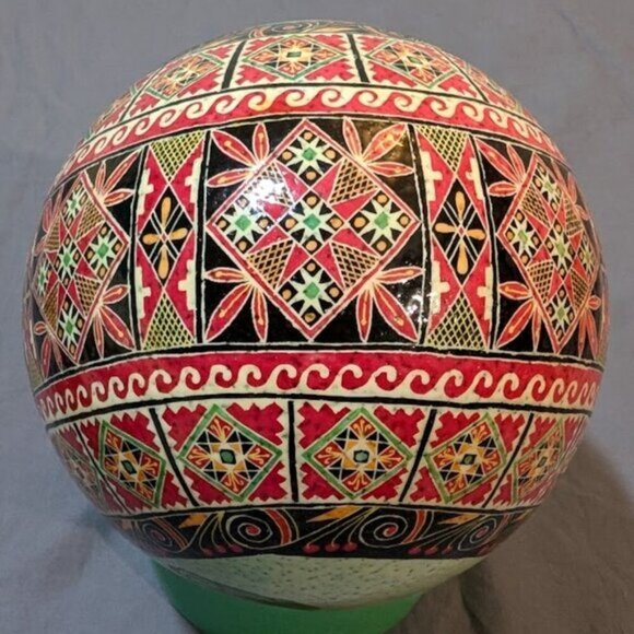 Pysanka Ostrich Egg/Ukrainian Easter Egg - Picture 2 of 9